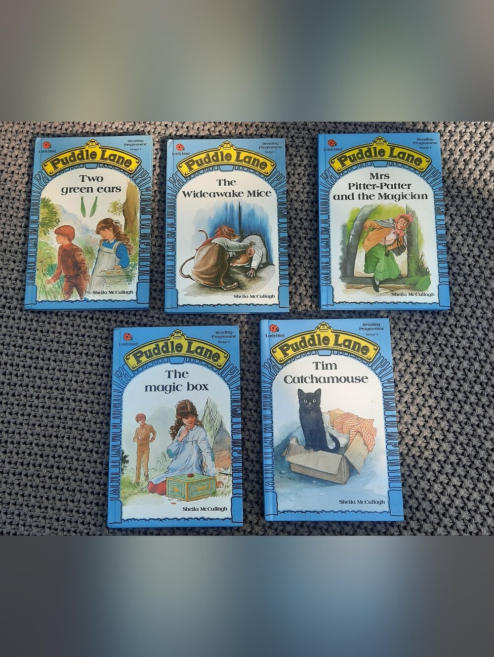Vintage Puddle Lane Series Stage 1 Books #1, 3, 4, 6 & 8Hardcover